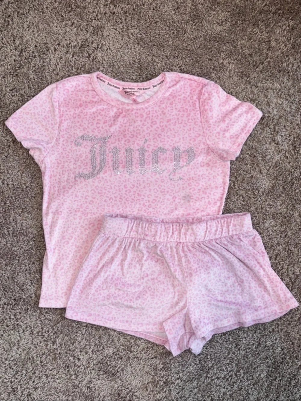 Juicy Couture Pink Leopard Velour Shorts Set | S